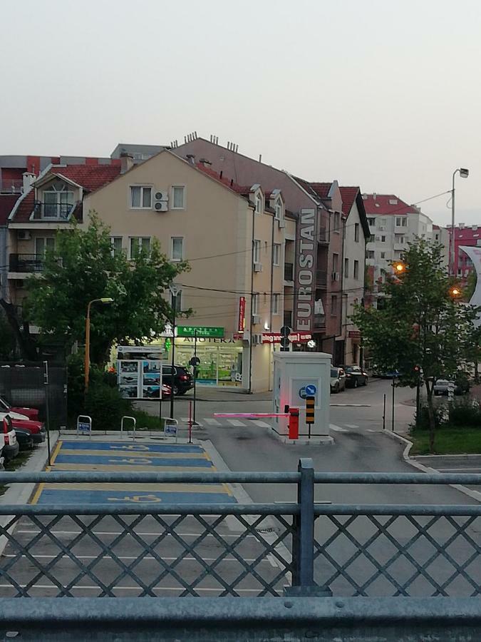 Accommodation Elegance Ni Exterior foto